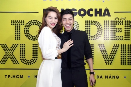 Hồ Ngọc Hà xuyên Việt miễn phí vì sinh viên