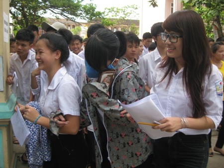 Cười hết cỡ sau buổi thi cuối - 6 Thí sinh vui mừng và