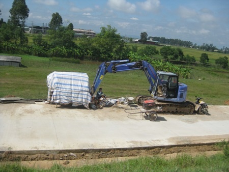 Máy móc trùm mền.