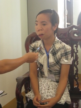 Người cựu binh nặng lòng với nỗi đau da cam - 2 em Nguyễn Thị Oanh