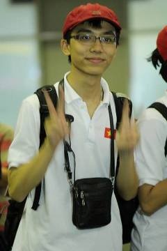 “Đức mũ đỏ” và hành trình đến với huy chương Vàng Olympic Toán quốc tế - 1 “Đức mũ đỏ” và hành trình đến với huy chương Vàng Olympic Toán quốc tế