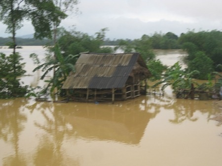 Phương tiện đi lại chủ yếu lúc này là thuyền