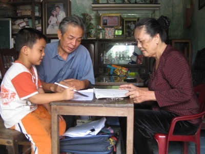 Chuyện về nữ y tá trong bức ảnh “Tấm lòng người Việt Nam” - 4 Hạnh phúc giản dị của nữ y tá Ngô Thị Sâm