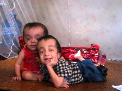 2 anh em Lê Bảo Ngọc và Lê Thị Yến Nhi