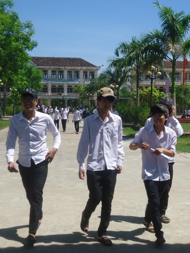 Biển đảo tiếp tục “nóng” trong đề thi Địa lý - 14 Môn Địa lý có tỷ lệ thí sinh dự thi khá đông. (Ảnh: Phượng Vũ)