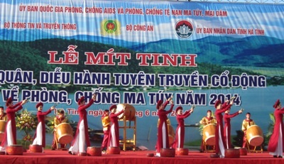 Lễ mít tinh, ra quân, diễu hành cổ động tuyên truyền về phòng, chống ma túy 2014