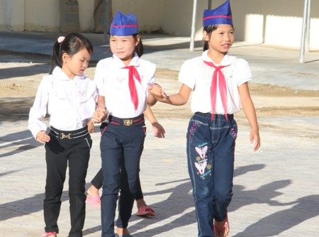 Đây là khu tái định cư mới nên học sinh tại Khu TĐC Hói Trung thưa thớt trong ngày khai giảng