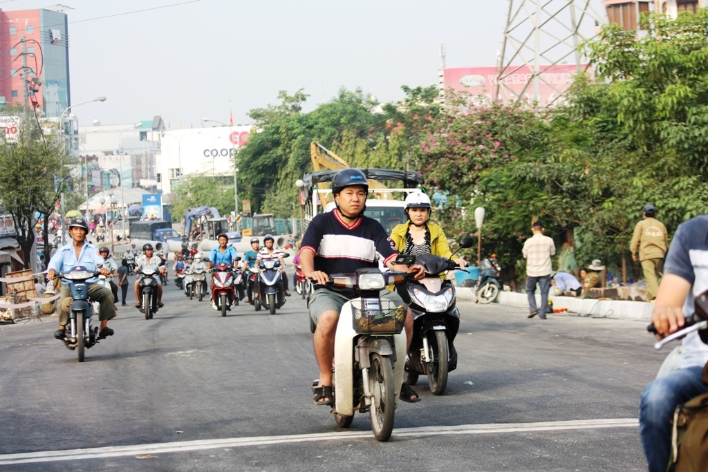 "Thông" lối từ bến xe miền Tây về trung tâm TPHCM - 1 Thông lối từ bến xe miền Tây về trung tâm TPHCM