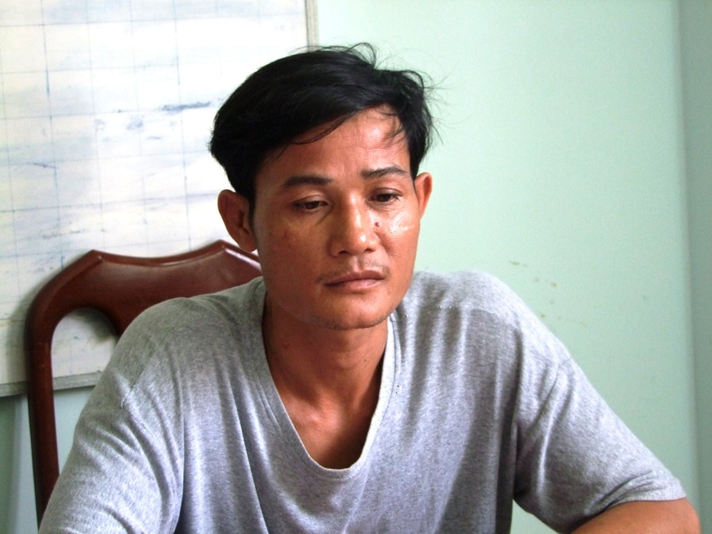 Người chú tử vong sau khi bị cháu đánh vào đầu - 1 Trần Văn Tốt bị tạm giam để điều tra về hành vi cố ý gây thương
tích