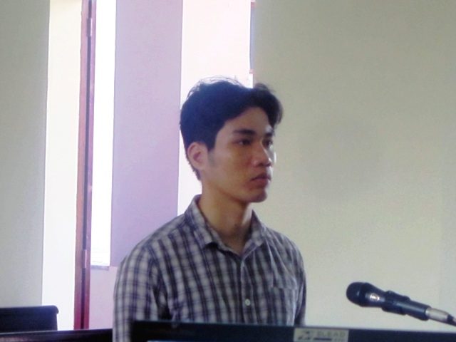 Đang chấp hành án vẫn không bỏ tính côn đồ - 1 Bị cáo Nguyễn Hải Triều tại phiên tòa sơ thẩm