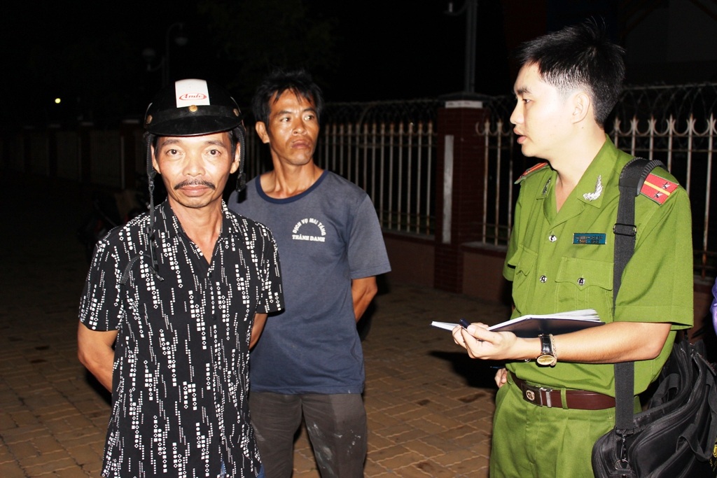 Xe Camry đâm tứ tung rồi bốc hỏa, tài xế chết cháy - 3 Ông Tuấn kể lại
vụ tai nạn kinh hoàng.