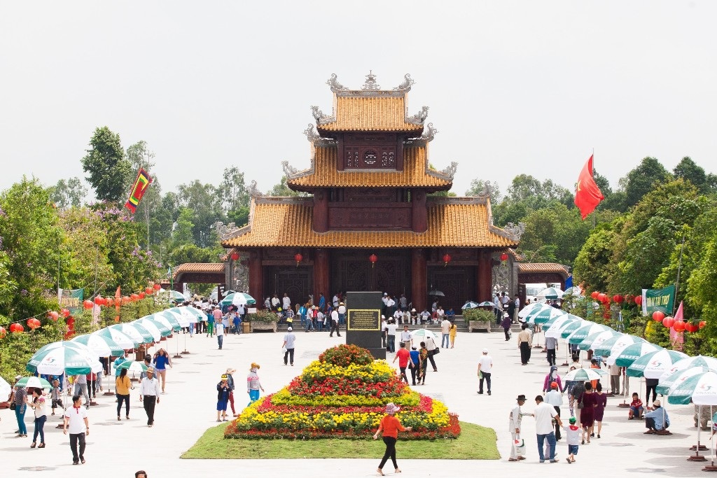 Khánh thành Quần thể Nam phương và Đặng tộc Nam phương Linh từ - 2 Quần thể Đặng tộc Nam phương Linh từ
