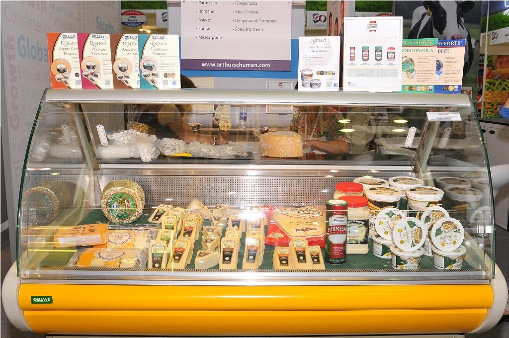 Phô mai Hoa Kỳ chính thức “thâm nhập” thị trường Việt Nam - 2 Gian hàng giới
thiệu phô mai Hoa Kỳ tại Triển lãm Food & Hotel Vietnam 2015