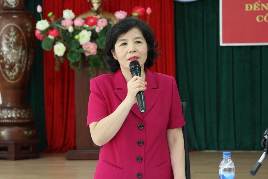 Kiến nghị sửa đổi Quy chế Người đại diện vốn nhà nước - 1 Bà Mai Kiều Liên báo cáo về kết quả thực
hiện đề án cổ phần hóa Vinamilk từ năm 2003 đến nay