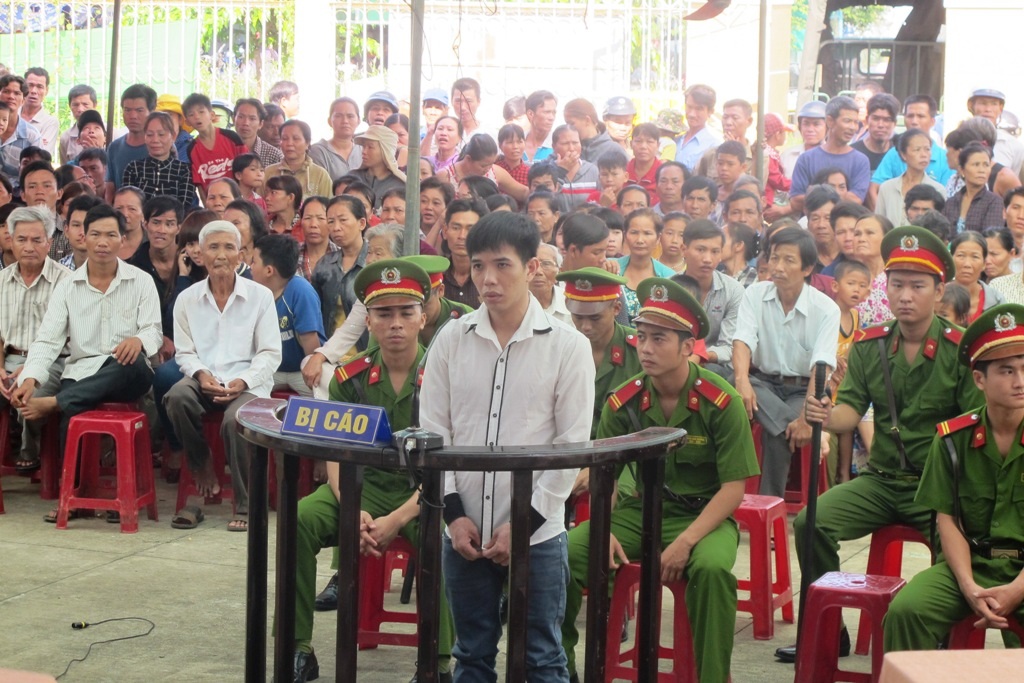 Giết người yêu rồi dìm xác xuống ao - 1 Bị cáo
Đào Trọng Nhân tại phiên tòa xét xử lưu động