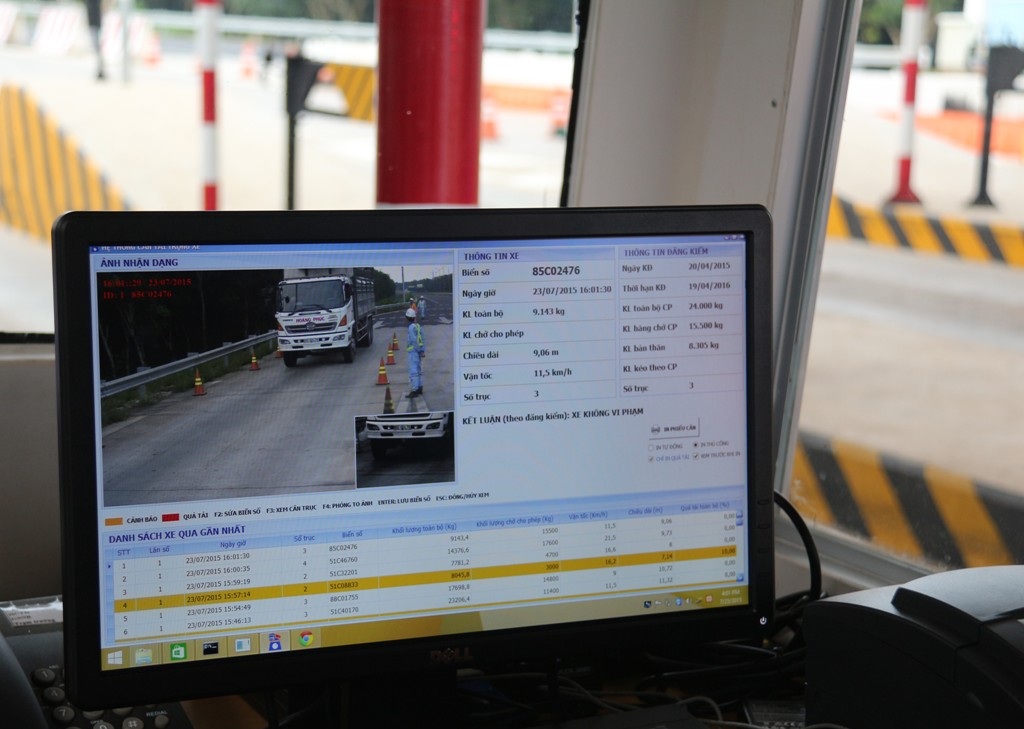 Hình ảnh và dữ liệu về phương tiện đi
qua trạm thu phí Dầu Giây được hiển thị đầy đủ trên màn hình