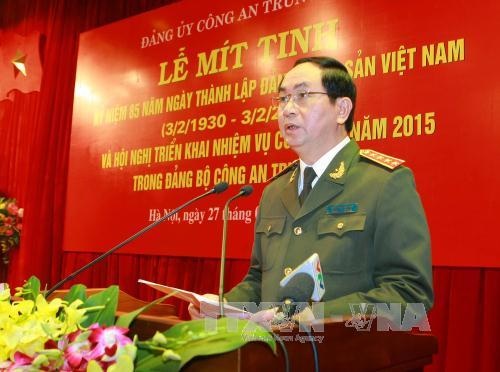 Đảng ủy Công an Trung ương triển khai chương trình công tác 2015 - 1 Bộ trưởng Bộ Công an
Trần Đại Quang phát biểu tại Lễ Kỷ niệm. Ảnh: Doãn Tấn – TTXVN.