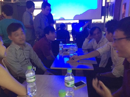 Lộ mặt đối tác của Uber kinh doanh vận tải trái luật - 1 Buổi tập huấn và tuyển dụng “chớp nhoáng” của Uber chiều
15/1
