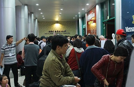 Huế: Nhiều máy bay không thể hạ cánh - 1 Huế: Nhiều máy bay không thể hạ cánh