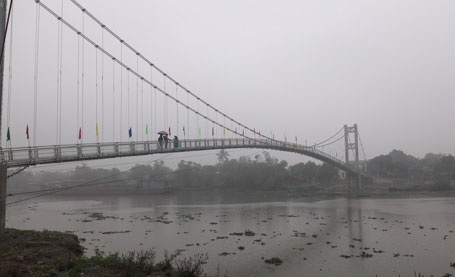 Cầu treo dân sinh dài nhất Việt Nam.