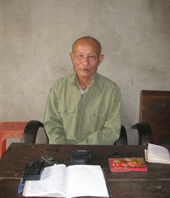 Cảm tử quân Vương Đức Thuận đang kể lại quá trình hoạt động cách mạng của mình