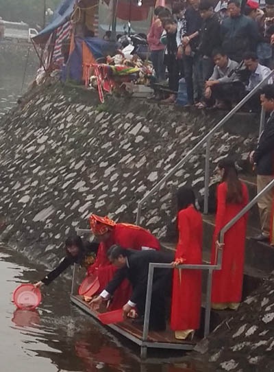 Lễ hội Yên Thế tưởng nhớ người anh hùng áo nâu Hoàng Hoa Thám - 2 Lễ phóng ngư tại hồ sinh thái.