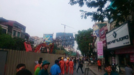 Hiện trường vụ sập cần cẩu.