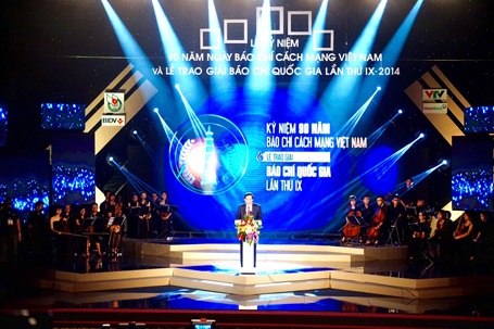 Chủ tịch nước: Báo chí phải đấu tranh với cái ác, cái xấu, tham nhũng, tiêu cực