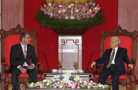 Tổng Bí thư, Chủ tịch nước tiếp Bộ trưởng Quốc phòng Hoa Kỳ