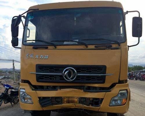 Xe ben công trình gây tai nạn, 3 người thiệt mạng - 1 Chiếc xe gây tai nạn