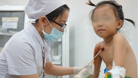 Anh trai nghịch súng săn, em gái trọng thương - 1 Bệnh nhi đã qua cơn nguy kịch