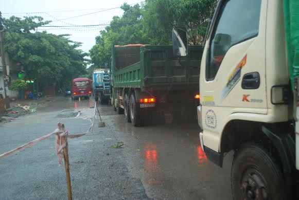 Mưa lớn bất ngờ, thành phố Lào Cai ngập trong nước - 3 Phạm Ngọc Triển