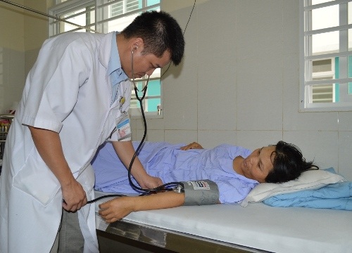 Cứu sống sản phụ bị nhau cài răng lược và băng huyết nặng - 1 Sản phụ bị nhau cài răng lược đã qua cơn nguy kịch