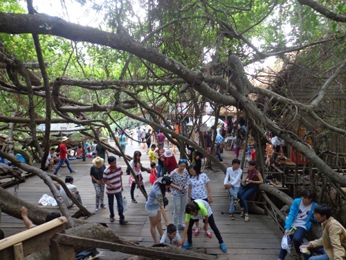 Khu du lịch đón tiếp hàng ngàn lượt khách