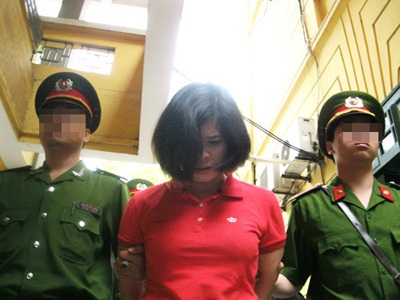 Hà Nội: Nữ phạm bắt cóc bé sơ sinh nhận án, khóc ròng - 4 Hà Nội: Nữ phạm bắt cóc bé sơ sinh nhận án, khóc ròng