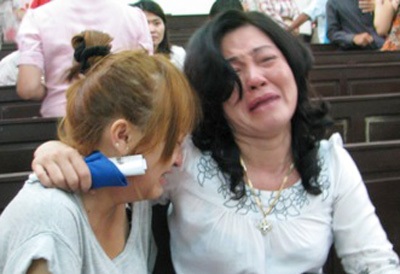 Vợ nhà báo Hoàng Hùng nhận án tù chung thân