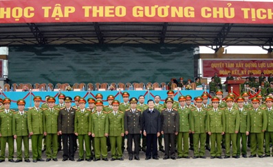 Chủ tịch nước: “Cảnh sát cơ động cần thích ứng với tội phạm mới”