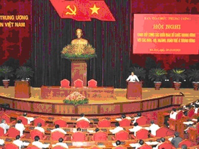 Trọng dụng cán bộ trẻ tài, đức, giỏi chuyên môn - 1