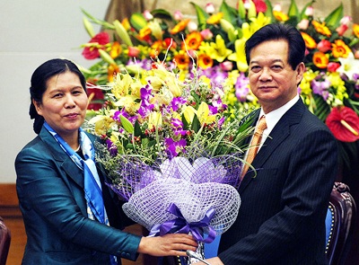 Phát huy hơn nữa vai trò Hội Liên hiệp Phụ nữ Việt Nam - 3 Phát huy hơn nữa vai trò Hội Liên hiệp Phụ nữ Việt Nam - 3