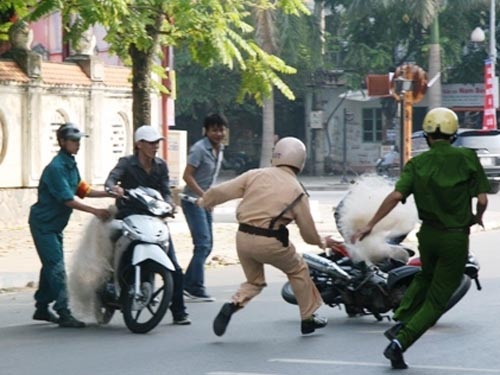 Công an Thanh Hóa tiếp tục quăng lưới cá - 1