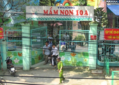 Toàn cảnh giải cứu cô, trò mầm non bị khống chế làm con tin - 7 Toàn cảnh giải cứu cô, trò mầm non bị khống chế làm con tin