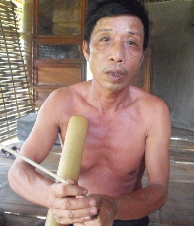 Chuyện ly kỳ về hồ tắm tiên ở Hà Giang - 3 Thợ săn Hoàng Văn Đề từng phát ốm vì kho báu núi tiên.