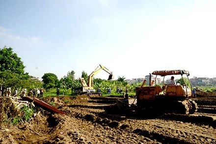 Không được “khoác áo” kinh tế-xã hội để thu hồi đất của dân