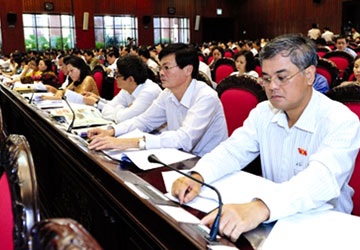 Tín nhiệm thấp thì nên từ chức ngay - 2 Nguyên Phó Trưởng đoàn ĐBQH tỉnh Thanh Hóa Lê Văn Cuông.