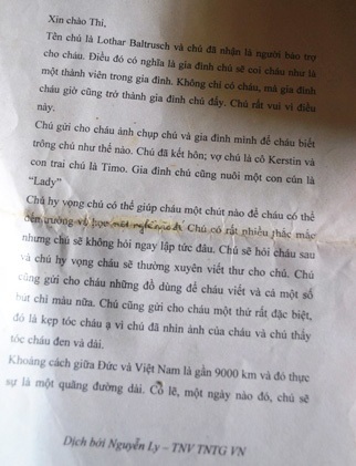 Tâm sự của cô bé nghèo sau cuộc gặp với nhà báo Đức - 3 Một trong nhiều bức thư mà ông Lothar A. Baltrusch đã gửi cho Huyền