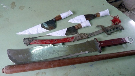 Các đối tượng và tang vật liên quan