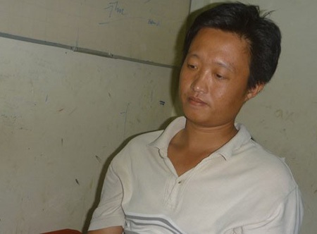 Đâm xuyên tim anh họ vì "tội"... nhổ nước bọt - 1 Hung thủ Võ Quốc Phong tại cơ quan công an
