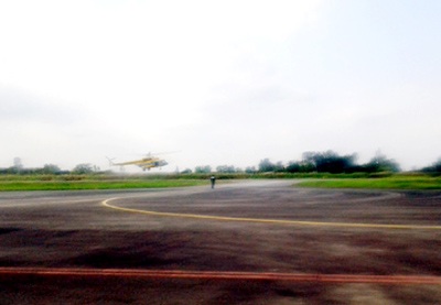 Máy bay của trung đoàn 917 trở về Cà Mau chiều nay.