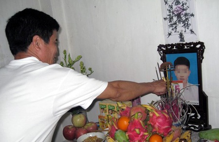 Đau xót, nhưng người cha này vẫn tha thứ cho kẻ giết con mình