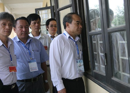 Thứ trưởng phải thông thạo ít nhất một ngoại ngữ - 1 Các Thứ trưởng, Tổng Cục trưởng phải sử dụng được thông thạo ít nhất 1 ngoại ngữ thông dụng.